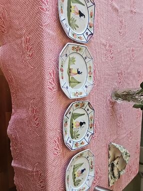 Quimper Hand Painted Dinner Playes Set Of Four.